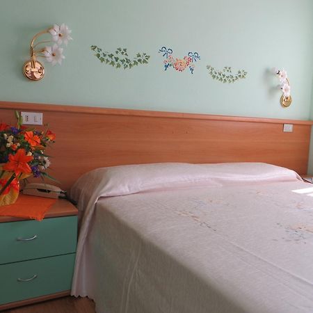 Hotel Locanda Ridevert Tione di Trento Pokój zdjęcie